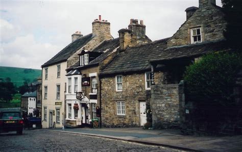 "Alston, Cumbria" by Liz at PicturesofEngland.com