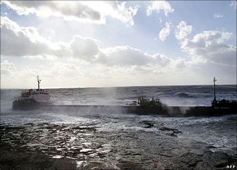 BBC NEWS | In Pictures | In pictures: Black Sea storm