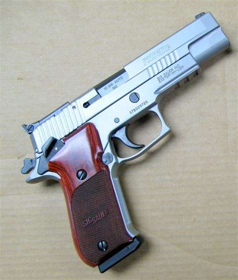 Sig Sauer P220 Elite Dark