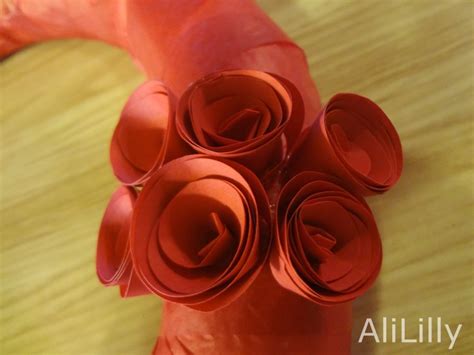 A Handmade Paper Rose Wreath - Decorchick!