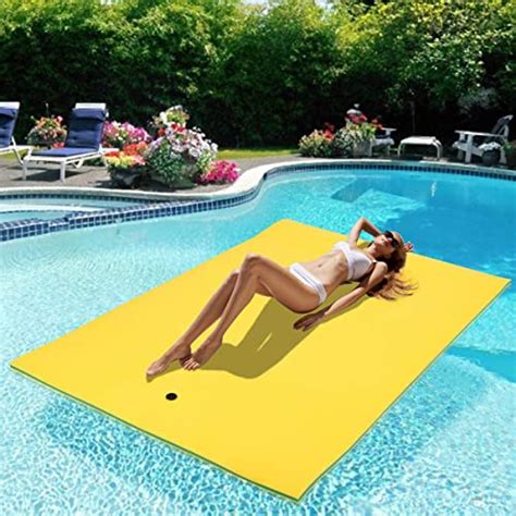 The Best Lily Pads for Your Pool: How to Choose the Right Option