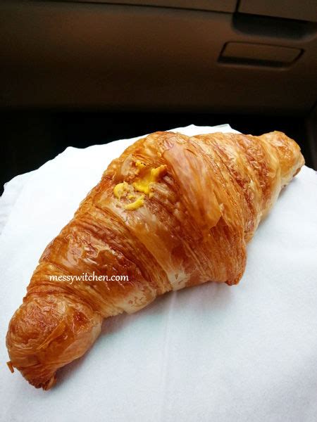 Salted Egg Yolk Croissant From Le Bread Days & Bake Plan @ SS2, Petaling Jaya - Messy Witchen