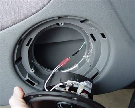 How To Install Car Speakers Yourself: A Beginner’s Full Guide Diy ...