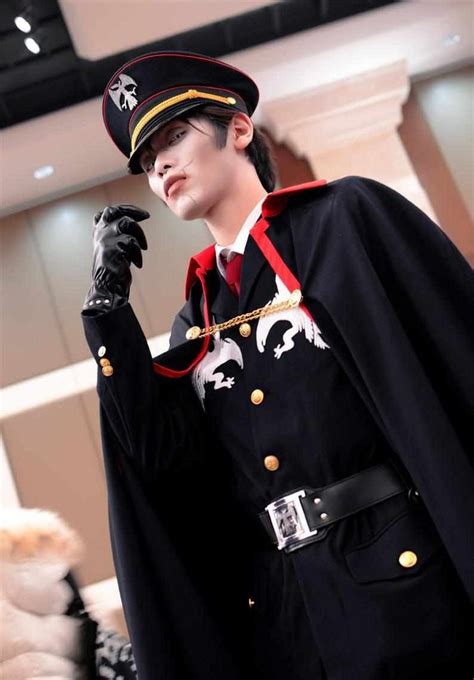 ...Chicos guapos, atractivos y deseables...: Cosplay: Sergei Dragunov ...