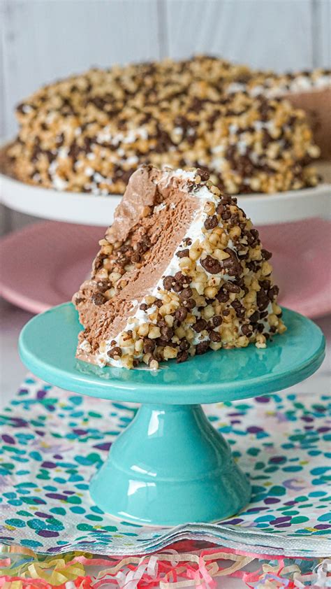 Carvel Lil Love Chocolate Crunchie Cake in 2023 | Frozen treats recipes, Carvel ice cream cake ...