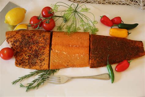 Neopolitan Smoked Salmon Fillet Gift Box | Rushing Waters Fisheries