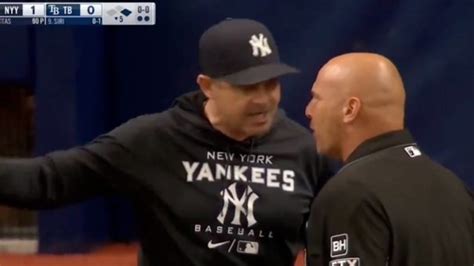 Video: Aaron Boone ejected for arguing questionable interference call