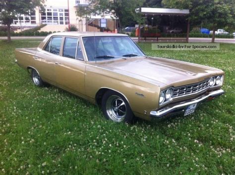 1968 Plymouth Satellite 4-door Sedan - Car Photo and Specs