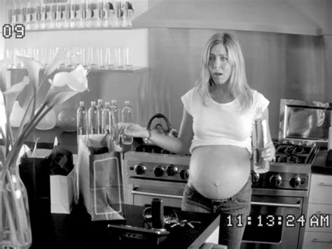 Jennifer Aniston is pregnant - in a new commercial - CBS News