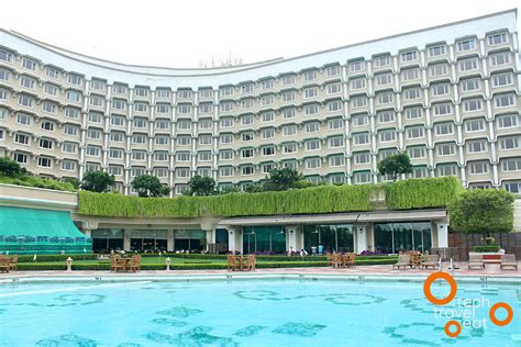 taj-palace-delhi-swimming-pool • Technology & Travel Blog from India