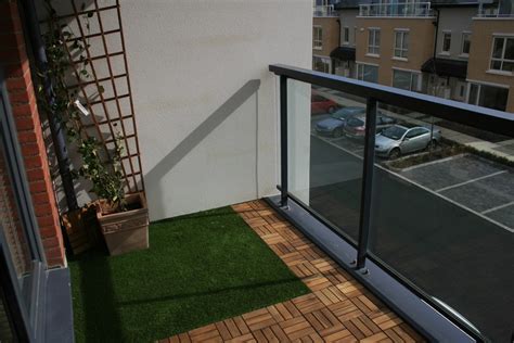 Artificial grass balcony — Amazon Landscaping and Garden Design-