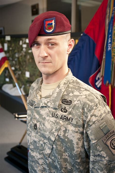 82nd Airborne Division announces 2012 Jumpmaster of the Year | Article | The United States Army