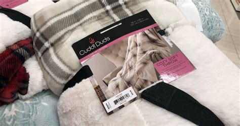 Cuddl Duds Cozy Soft Throws Only $19.99 at Kohl's (Regularly $60)