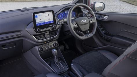 Ford Fiesta Interior Layout & Technology | Top Gear