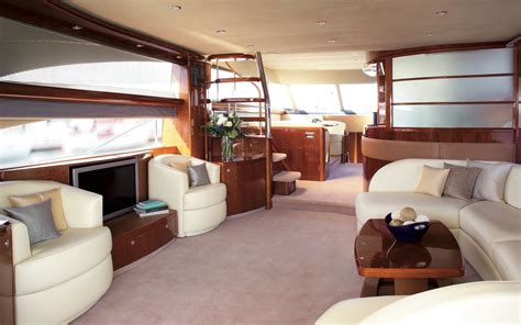 Viking Yacht 70' - Interior | Ideas for caravans and small spaces ...