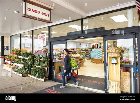 Fairfax, USA - November 25, 2016: Trader Joes grocery store entrance ...