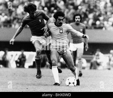 Roberto Rivelino Brazil World Cup 1978 third place game Brazil 2 Italy ...