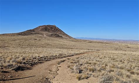 Volcanoes Day Use Area in the Petroglyph National Monument - HobbyTrap