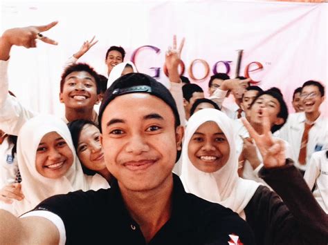 Google Students Group Stikom Surabaya – Alwi Assegaff