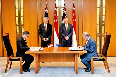 Australia and Singapore strike agreement to achieve net-zero | Borneo ...