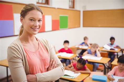 Tips for Substitute Teachers: How to Be It? - Studywatches.com