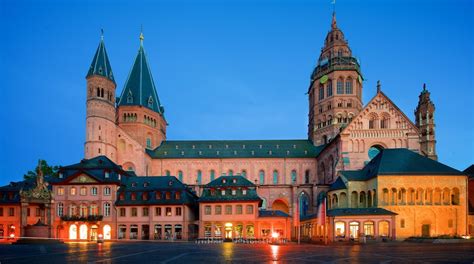 Mainz Cathedral in Altstadt Mainz | Expedia.co.uk