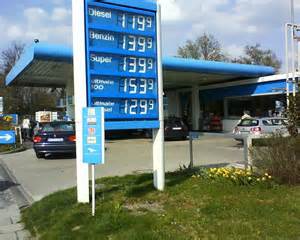 ARAL Tankstelle, Waldwiesenstr., Hadern, München - ARAL-Tankstelle-mux3652 mit Öffnungszeiten