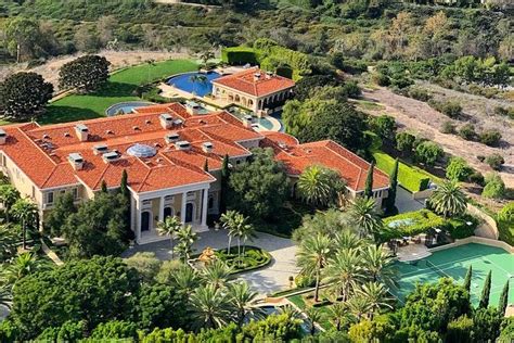 Los Angeles Celebrity Homes Helicopter Flight: Triphobo