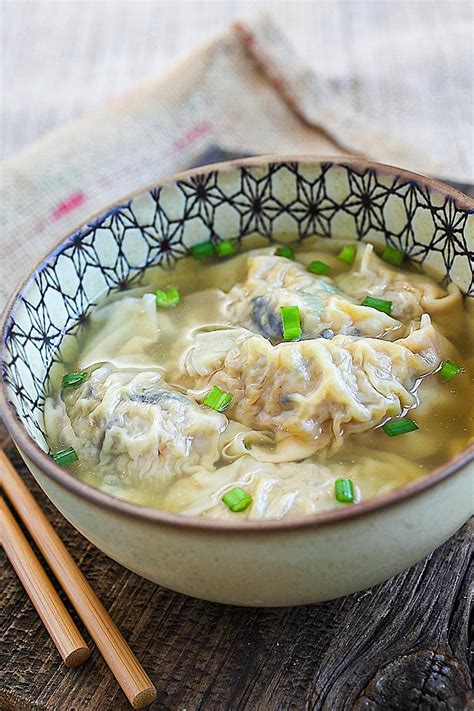 Pork Dumpling Soup (Delicious Chinese Recipe) - Rasa Malaysia