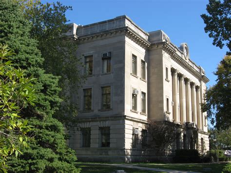 Sullivan County Courthouse in Indiana image - Free stock photo - Public Domain photo - CC0 Images