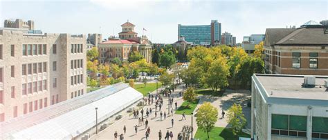 Campus tours | Explore UM | University of Manitoba