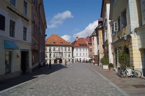 33 Beautiful Ljubljana Old Town Photos To Inspire You To Visit Slovenia