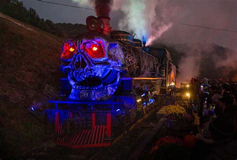 The “Ghost Train” at Tweetsie Railroad. : TrainPorn