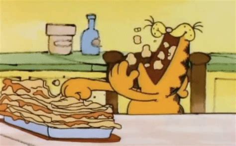 Ready To Eat GIF - Garfield Lasagna Eat - Discover & Share GIFs