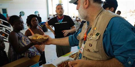 José and World Central Kitchen Activate in The Bahamas - José Andrés