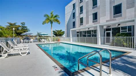 Hampton Inn & Suites Sarasota/Bradenton Airport Hotel