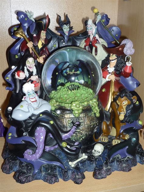 Disney Villains Snowglobe | Tilaweed | Flickr