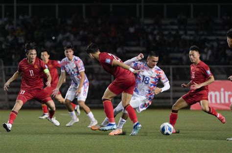 Azkals open World Cup qualifiers with 2-0 loss to Vietnam | BurnSports.Ph