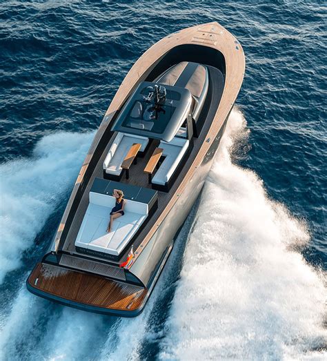 14 Small Luxury Yachts For A Stylish Getaway On...