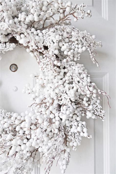 70 Inspiring Christmas Wreath Decorating Ideas You'll Love