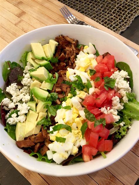 Vegetarian keto Cobb salad : r/vegetarianketo