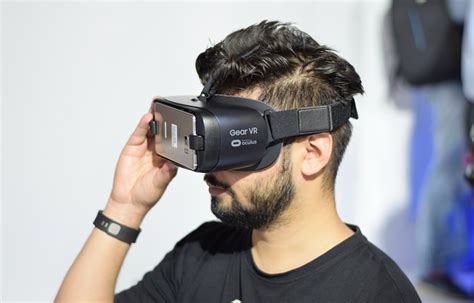 Samsung launches new Gear VR headset, Gear IconX Bluetooth earbuds ...