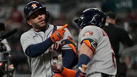 Jose Altuve now second all-time in postseason home runs | khou.com