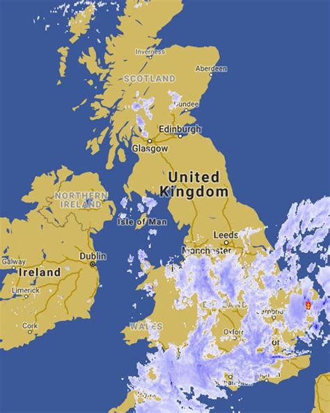 UK rain radar live tracker: Thunder and lightning pound UK - where is it raining now? | Weather ...