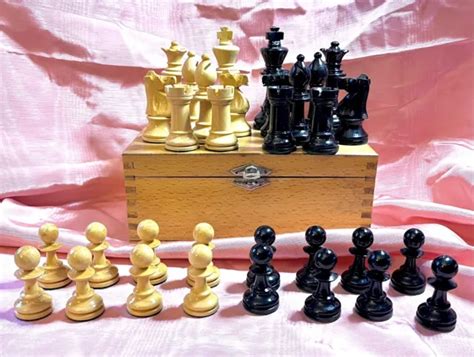 VINTAGE LARDY STAUNTON Wooden Chess Set France Hinge Box 3” King Felt Base $97.77 - PicClick