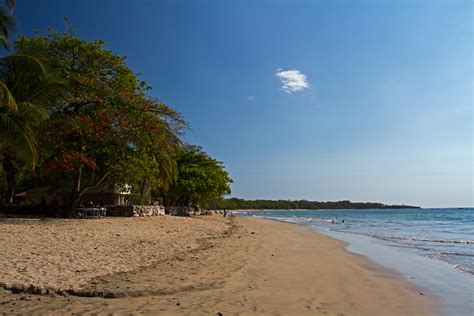 File:Tamarindo beach-Guanacaste-Costa Rica.jpg - Wikimedia Commons