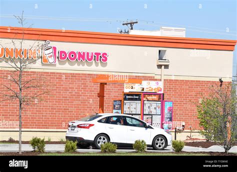 Drive thru menu hi-res stock photography and images - Alamy