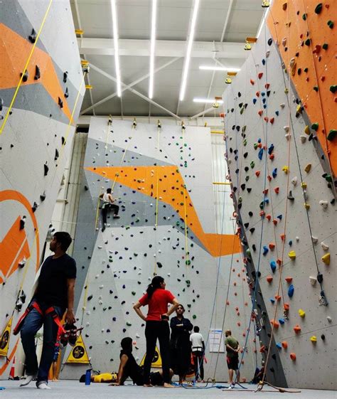 Largest Indoor Climbing Gym Right Here In Delhi! | LBB