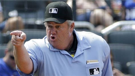 Umpire Joe West works 5,000th career game