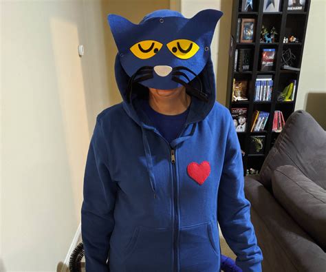 Pete the Cat Costume : 4 Steps (with Pictures) - Instructables